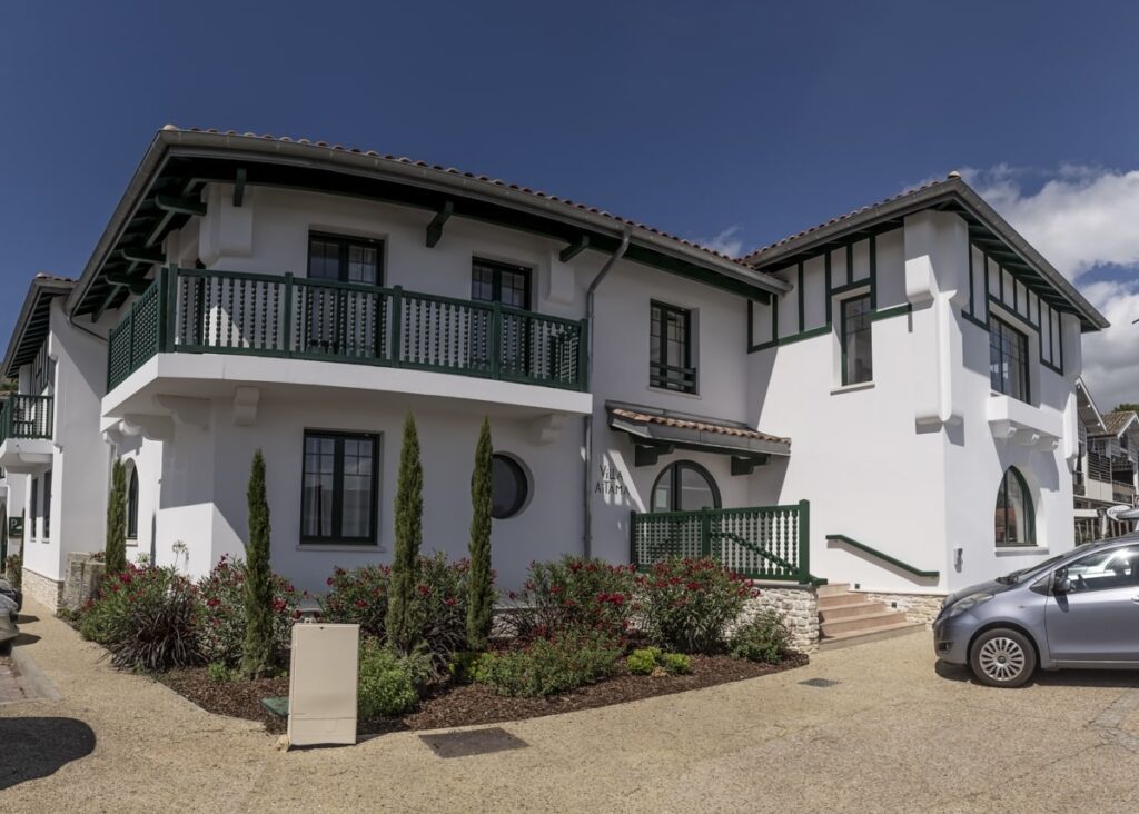 Villa Aitama